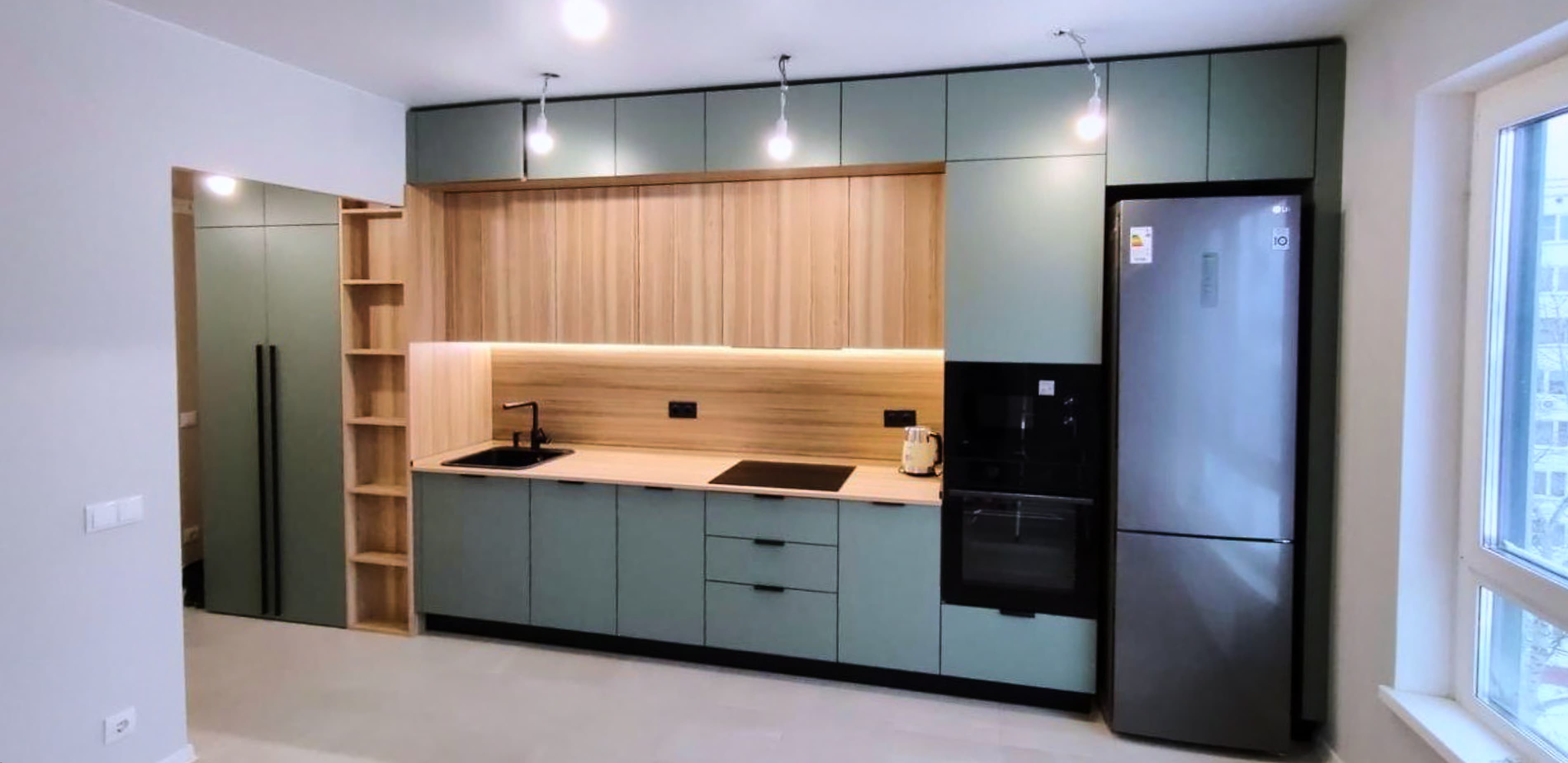 Кухня угловая с кварцем